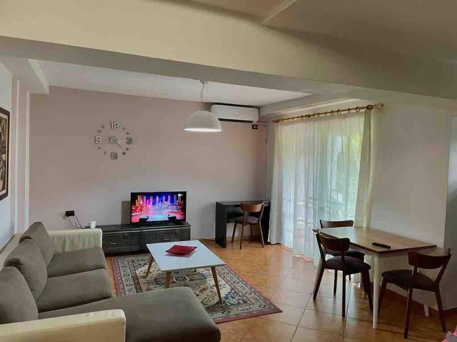Apartment In Skanderbeg Square - Tirana Center 1 Εξωτερικό φωτογραφία
