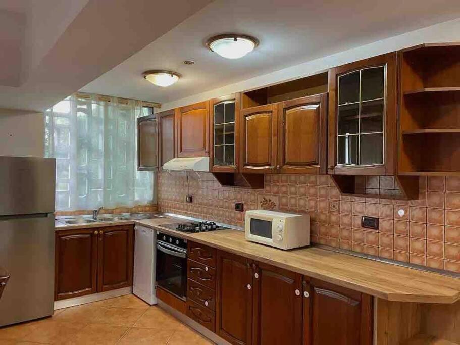Apartment In Skanderbeg Square - Tirana Center 1 Εξωτερικό φωτογραφία