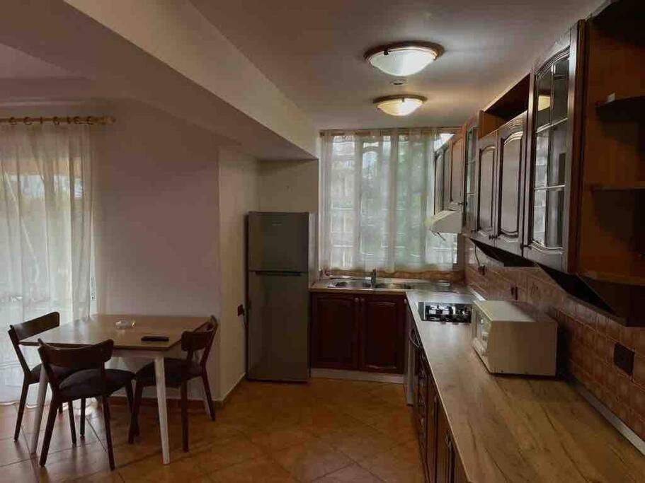 Apartment In Skanderbeg Square - Tirana Center 1 Εξωτερικό φωτογραφία