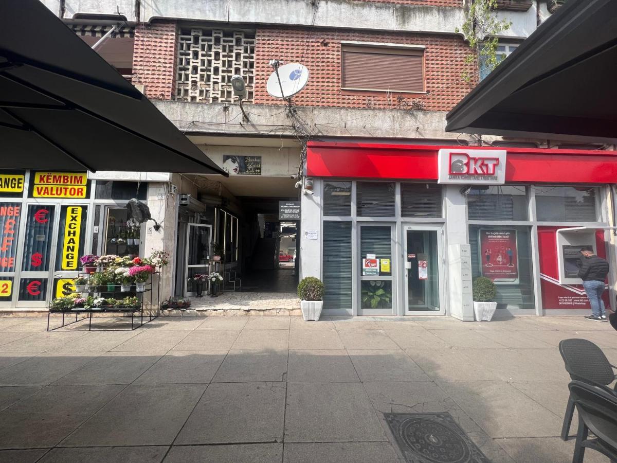 Apartment In Skanderbeg Square - Tirana Center 1 Εξωτερικό φωτογραφία